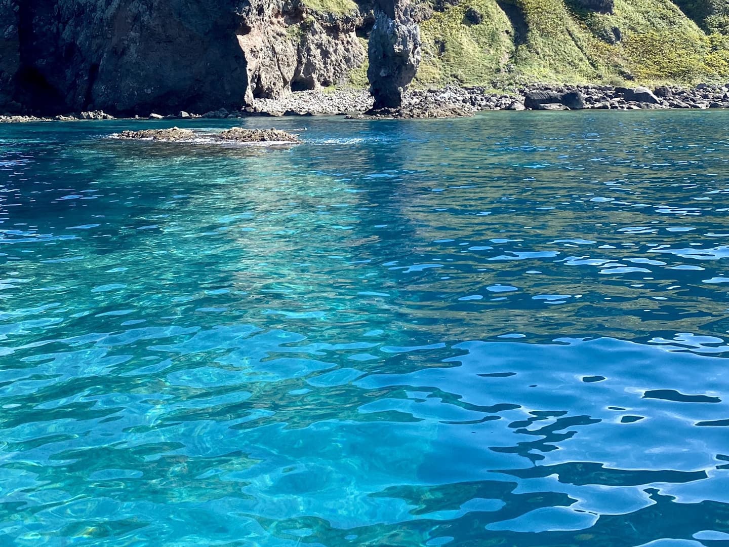 積丹ブルーの海